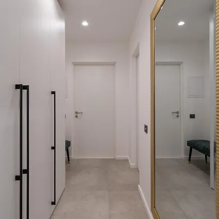 Mucenieku Street 1-bedroom Stylish Apartamento