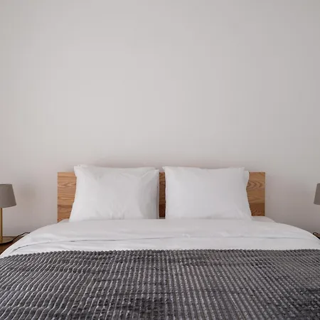 Apartamento Mucenieku Street 1-bedroom Stylish