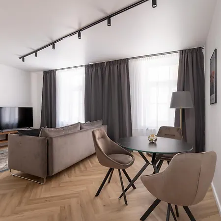 Apartamento Mucenieku Street 1-bedroom Stylish Riga